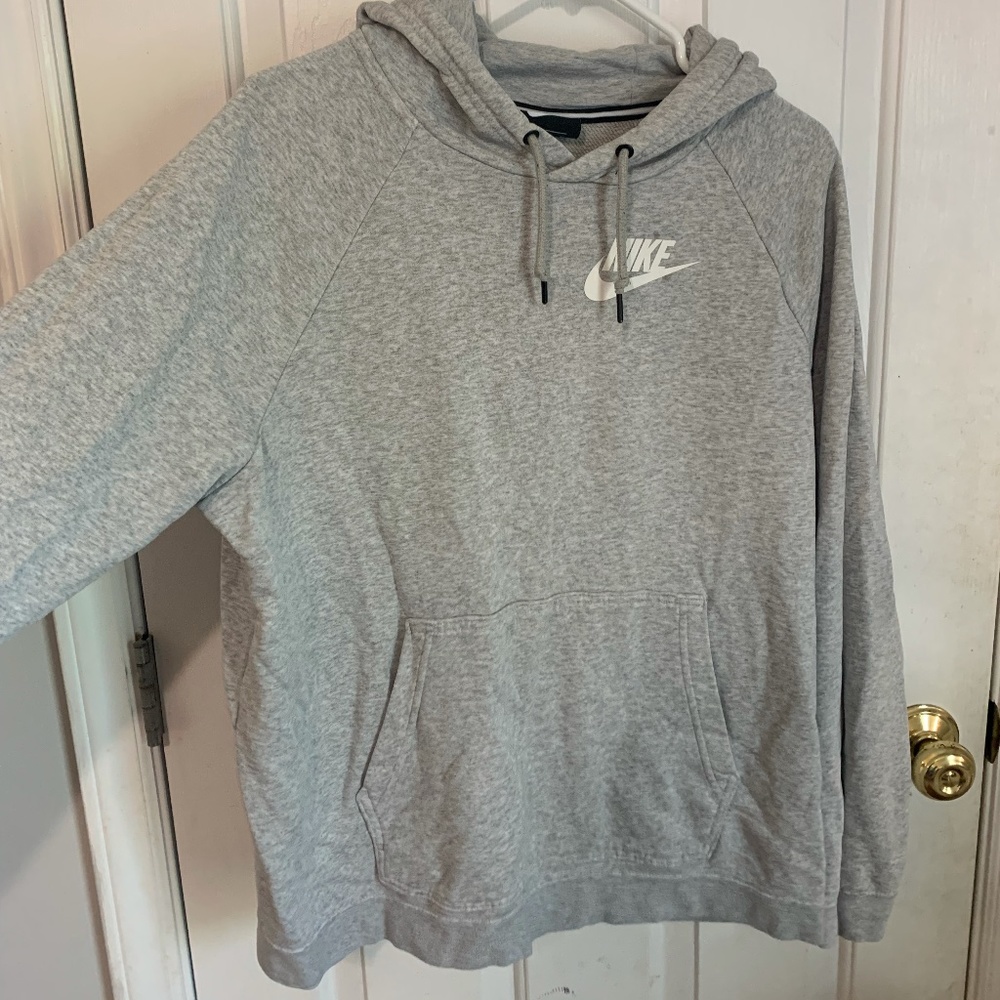 nike sweatshirt (5 for $15) !!